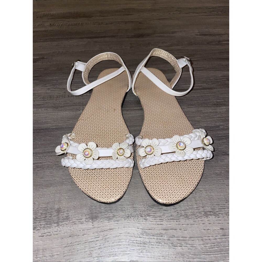 Bonita White Braided Flat Sandals Flower Pearl Ankle Strap Summer Size 9